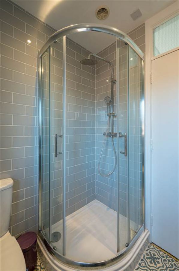 14 Lockside Court