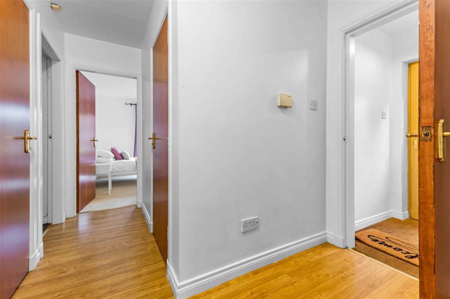 4 Forest Grove