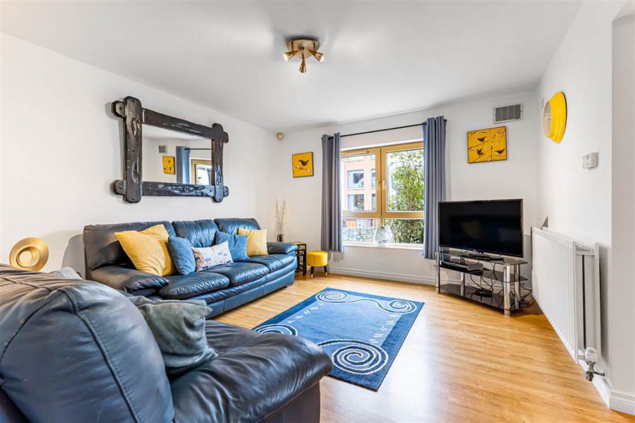 4 Forest Grove
