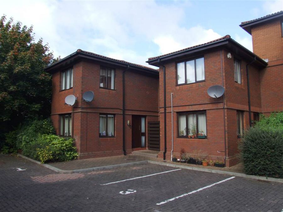 11 Lockside Court, Stranmillis, Belfast, BT9 5GQ