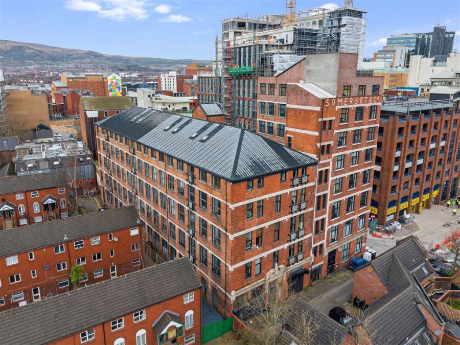 207 Somerset Studios, Marcus Ward Street, Belfast, BT7 1RP