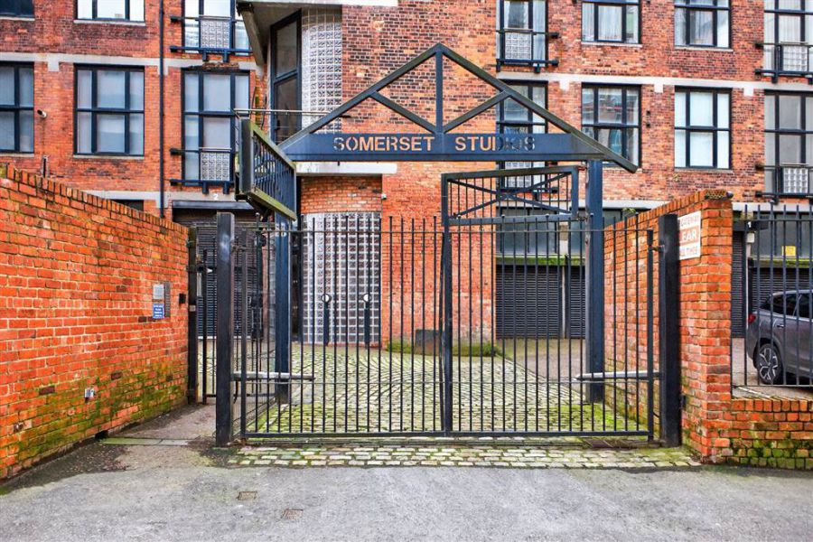 207 Somerset Studios