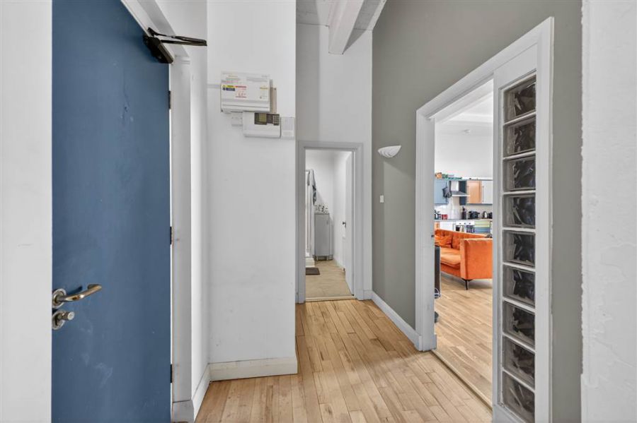 207 Somerset Studios