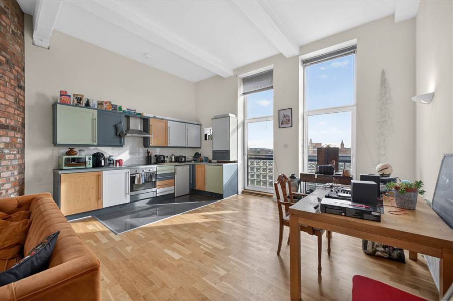 207 Somerset Studios