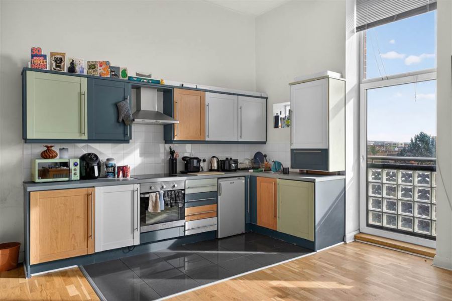 207 Somerset Studios