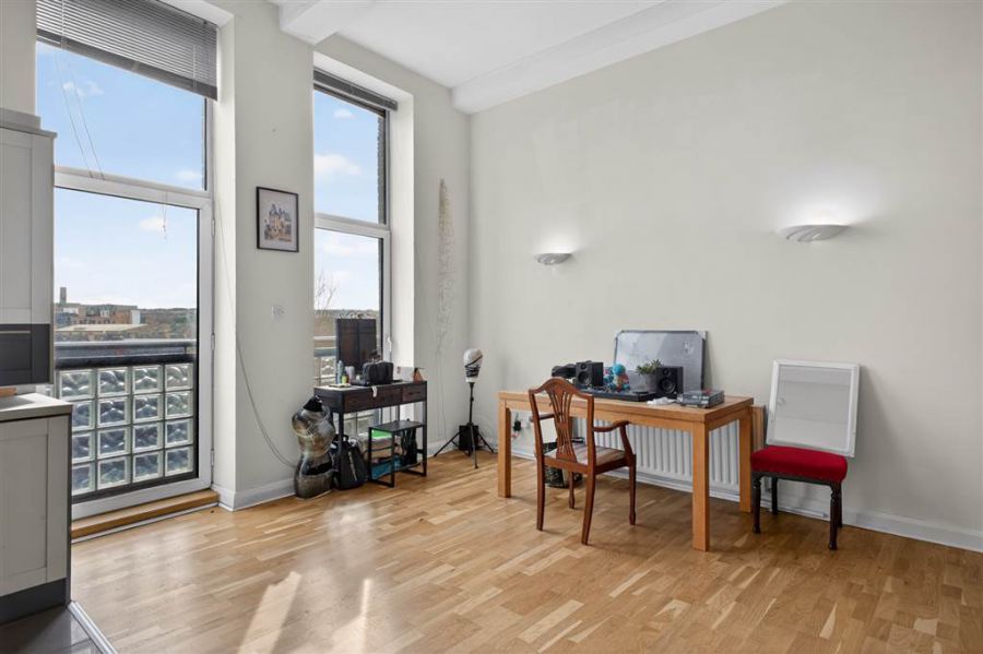 207 Somerset Studios