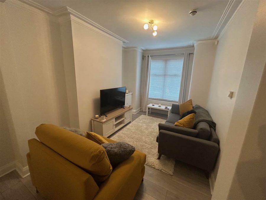 19 Sandhurst Drive