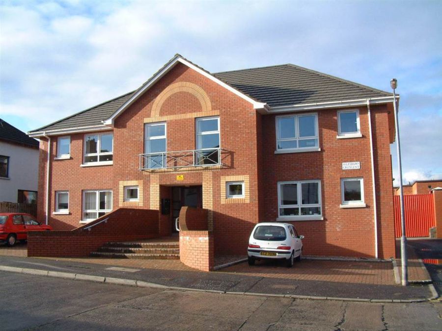 1, 7 Ailesbury Crescent