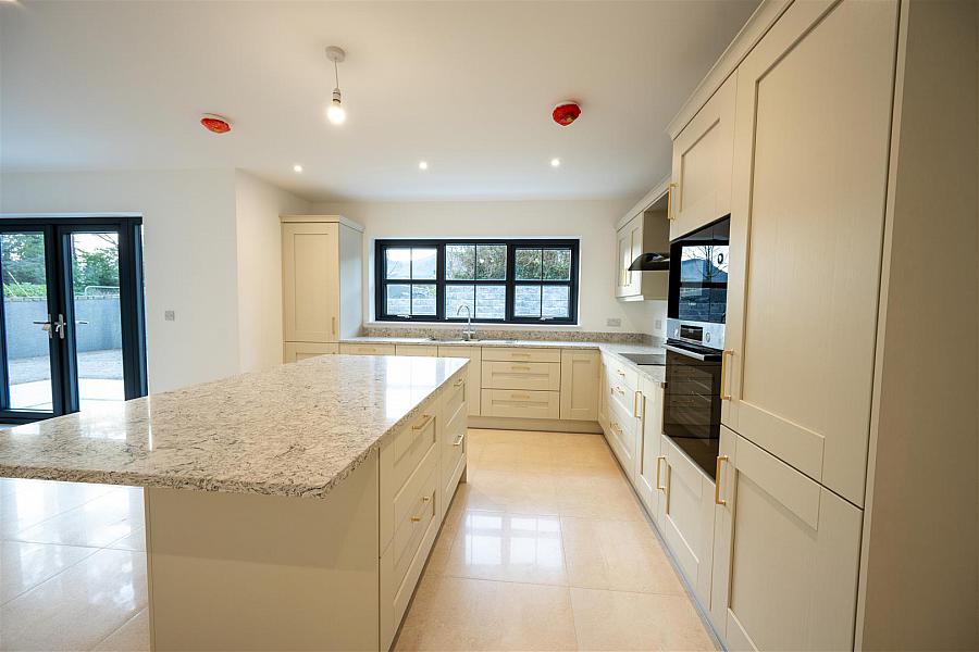 Croob-SP, 22 Iveagh Hall