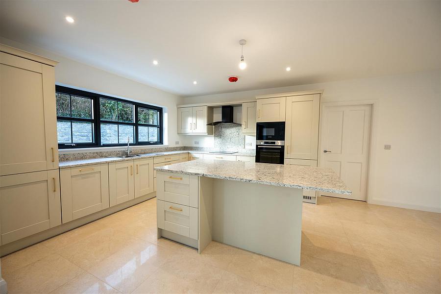 Croob-SP, 22 Iveagh Hall