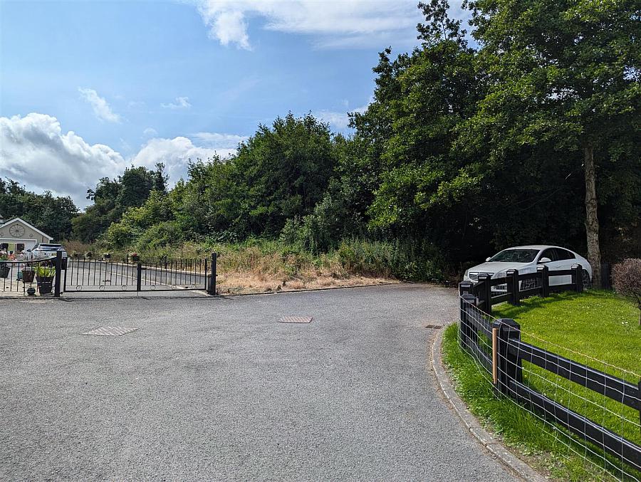 Land Broomfield Close,Castlewellan, BT31 9LU Land Broomfield Close,Castlewellan, BT31 9LU