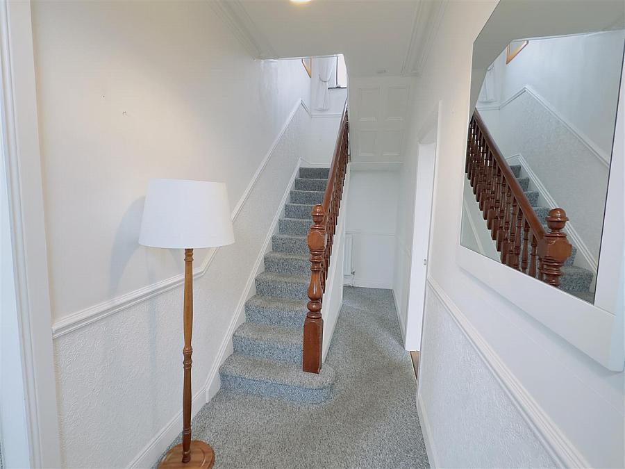 18 Bryansford Gardens