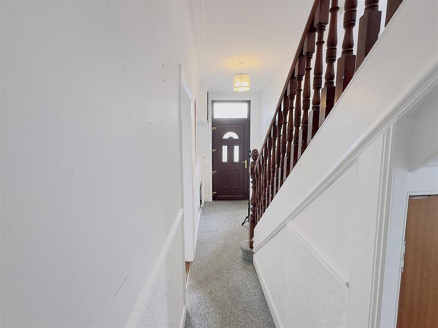 18 Bryansford Gardens