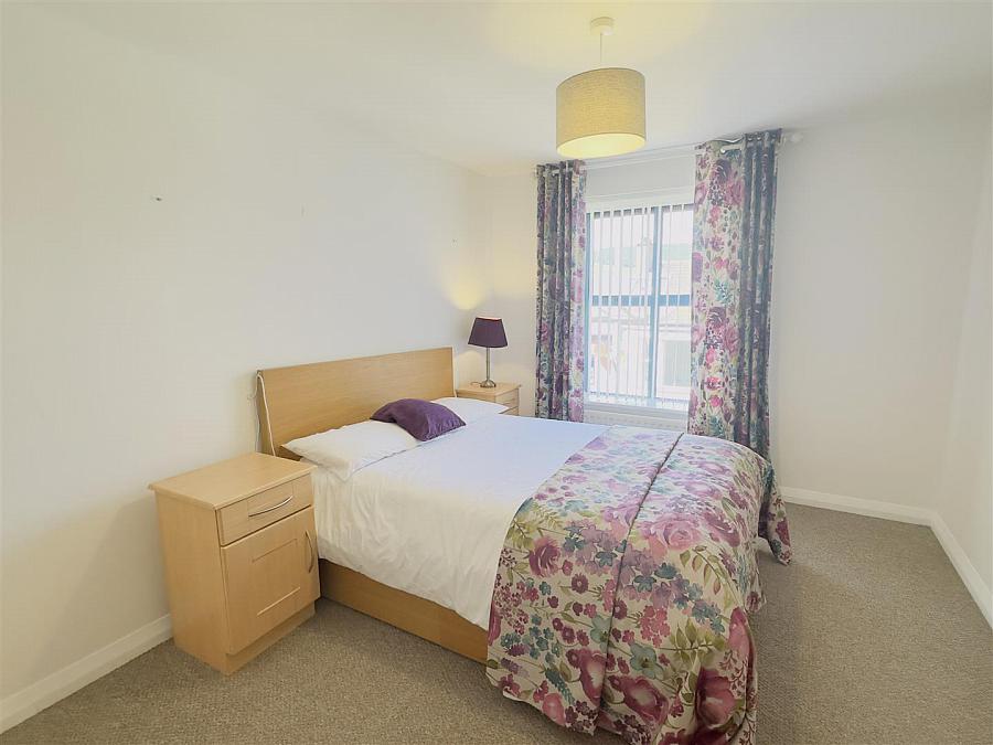E4 Waterfoot