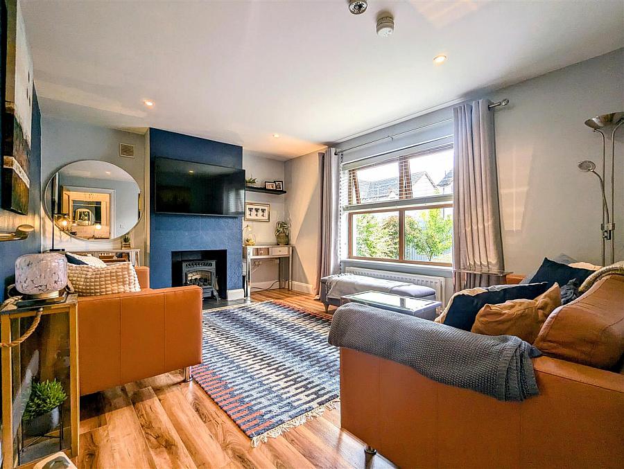 78 Cairn Grove