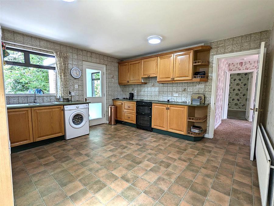 12a Tollymore Road