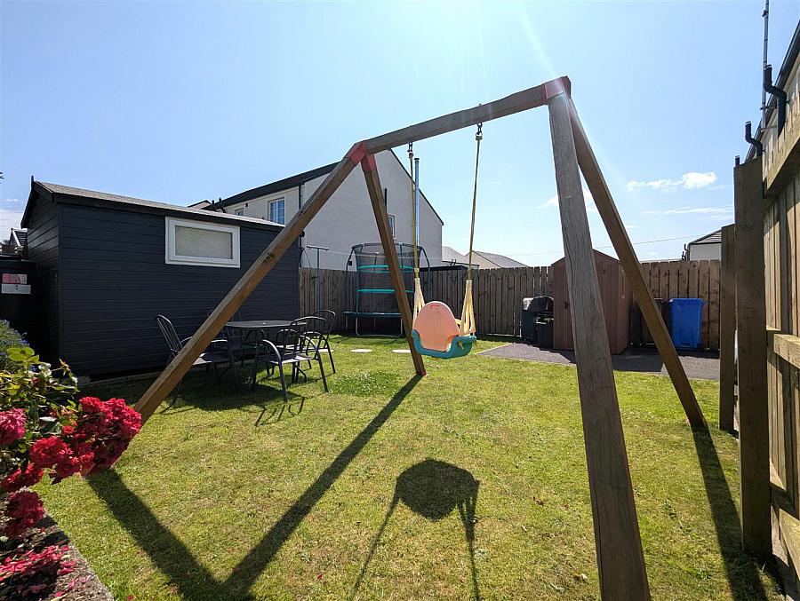 2 Forde Gardens