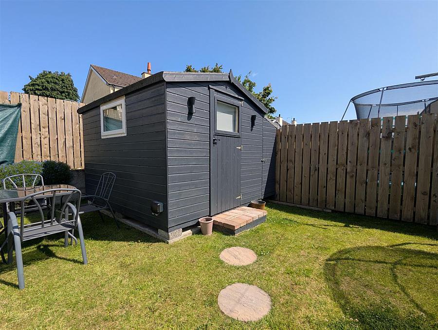 2 Forde Gardens