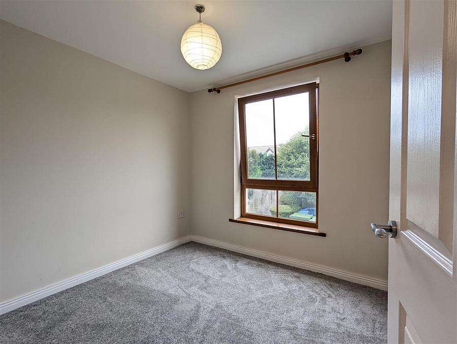 31 Brooklands Grove