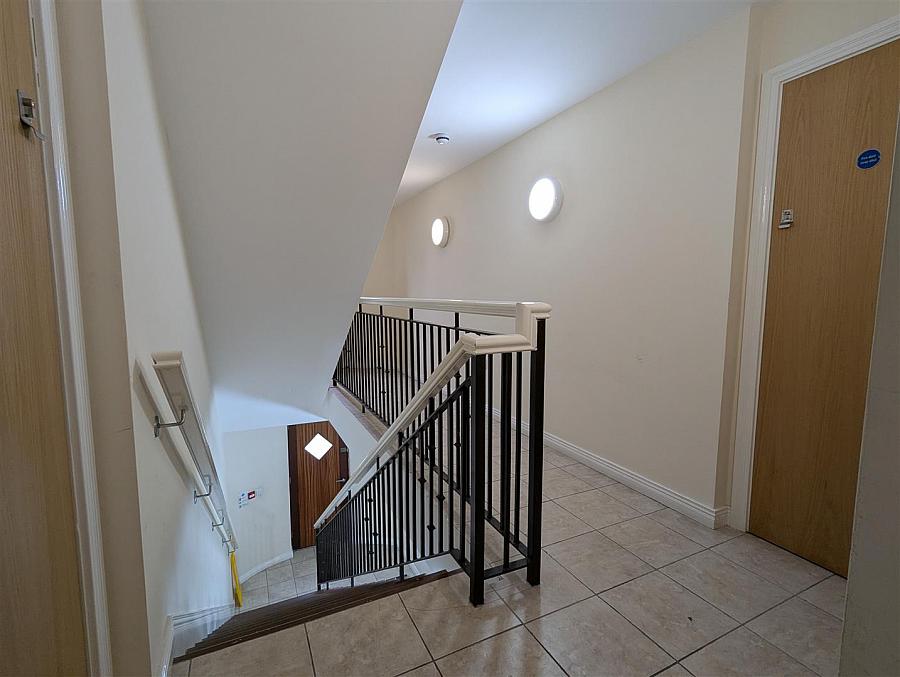 31 Brooklands Grove