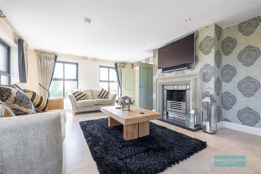 25 Leapoges Road 25 Leapoges Road