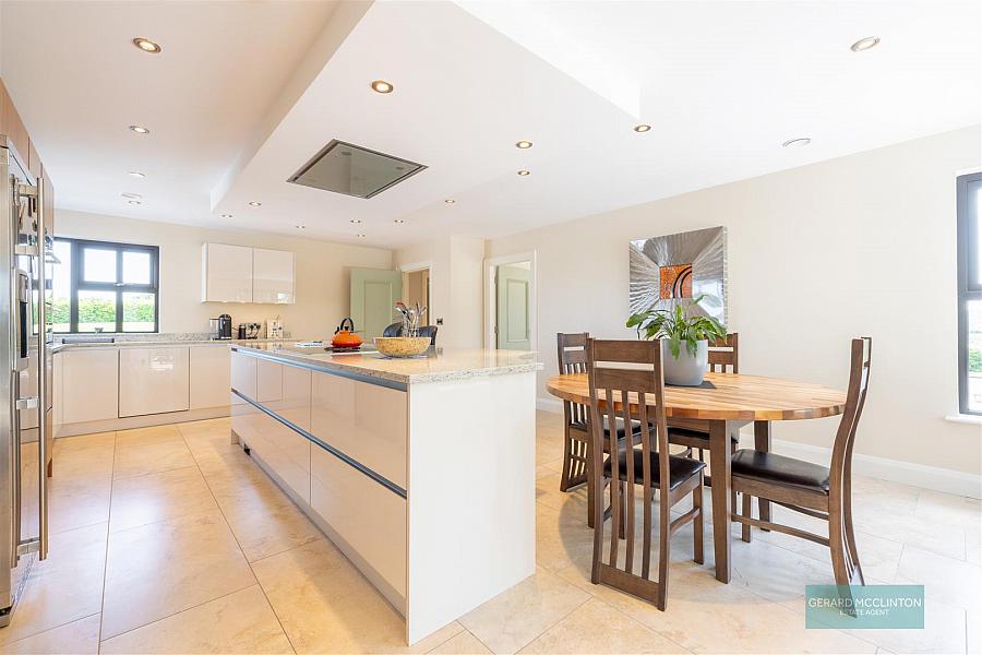 25 Leapoges Road 25 Leapoges Road