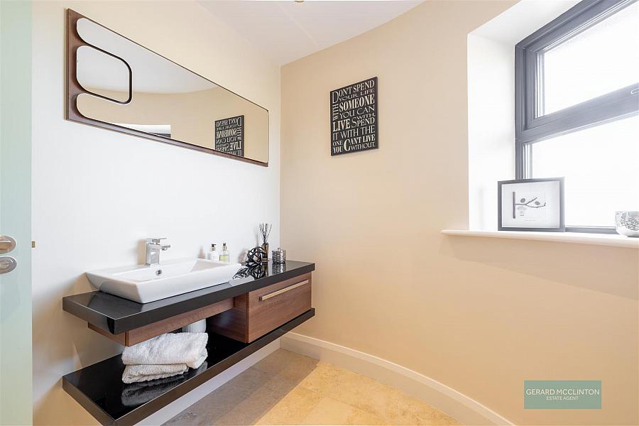 25 Leapoges Road 25 Leapoges Road