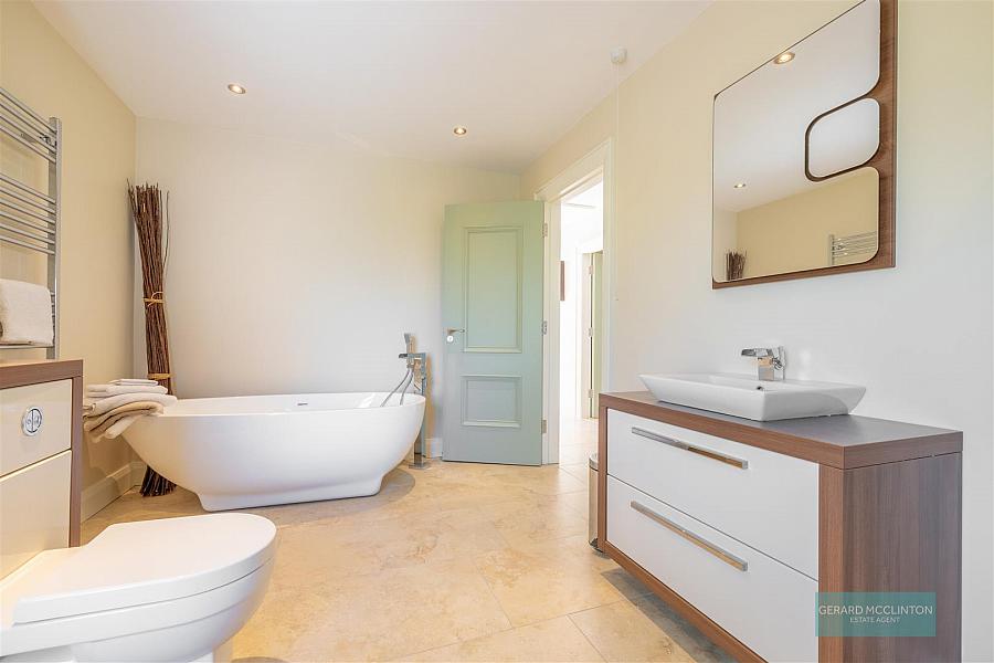 25 Leapoges Road 25 Leapoges Road