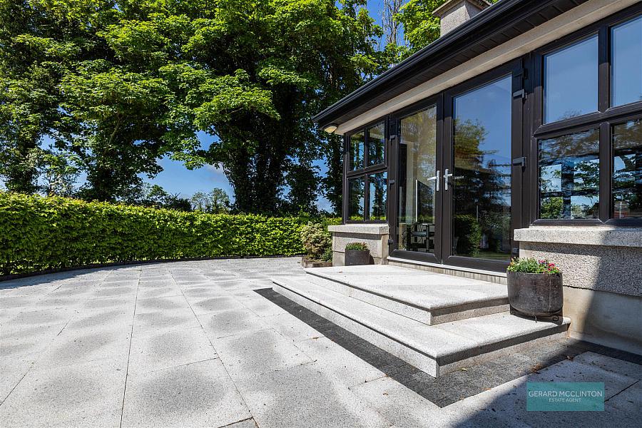 25 Leapoges Road