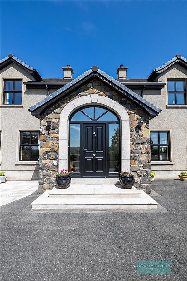 25 Leapoges Road