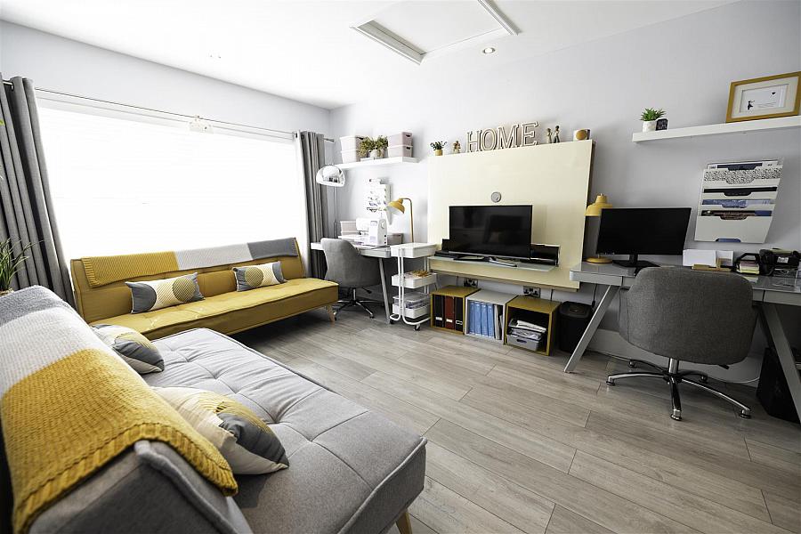 46 Mount Eagles Square