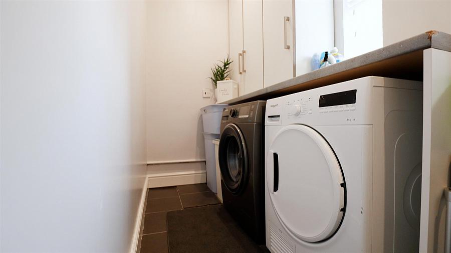 46 Mount Eagles Square