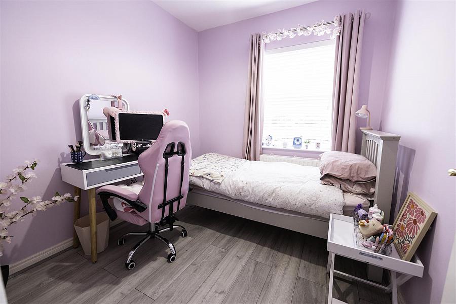 46 Mount Eagles Square