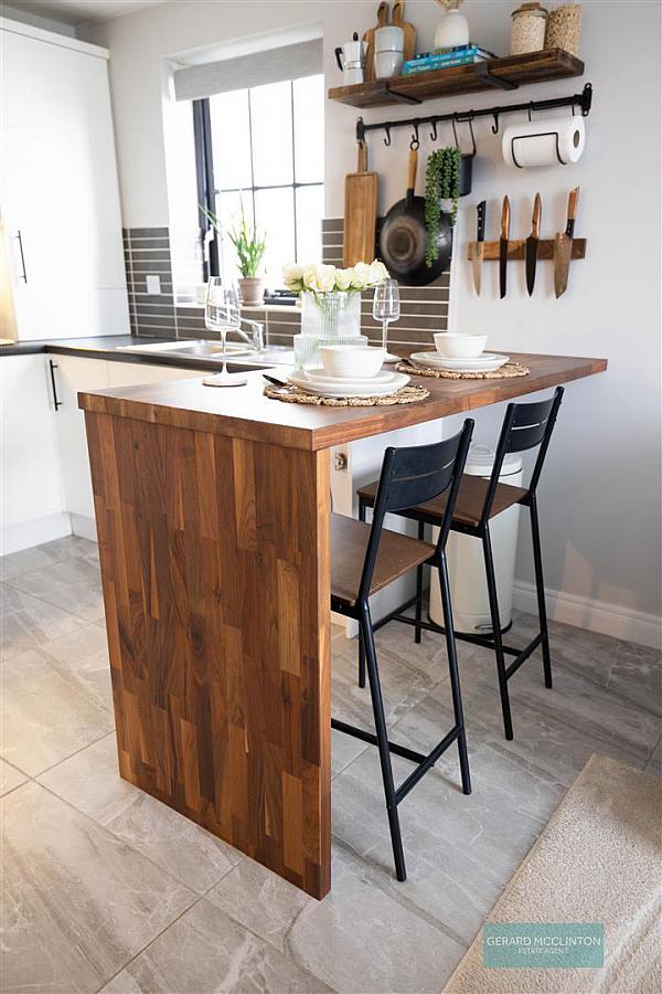 34 Sir Richard Wallace Walk