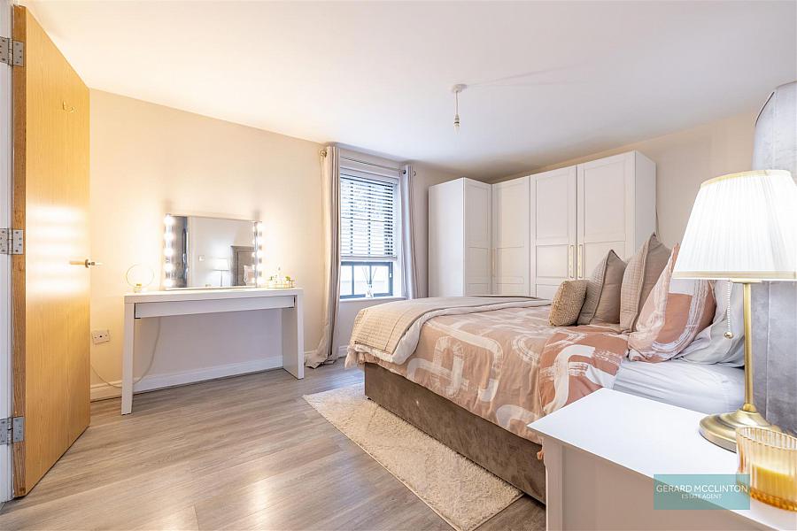 34 Sir Richard Wallace Walk