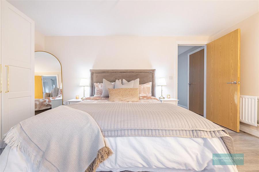 34 Sir Richard Wallace Walk