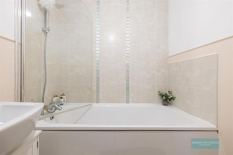 34 Sir Richard Wallace Walk