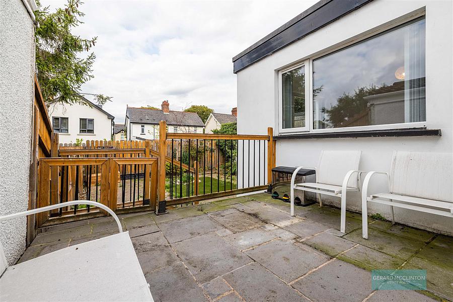 7 Donegall Park
