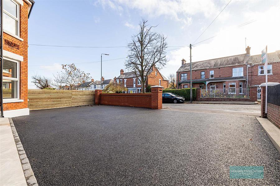 Newly Renovated & Extended, 14 Waterloo Gardens