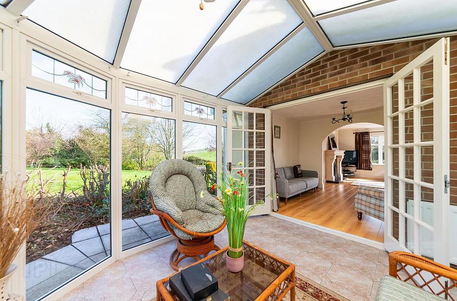 24 Crossgar Road East