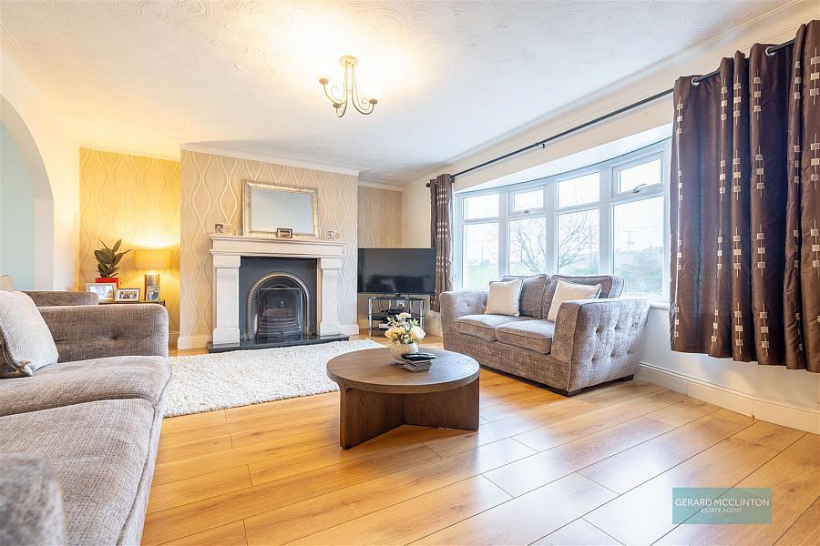 24 Crossgar Road East