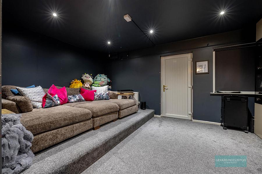 18 Mill Valley Place