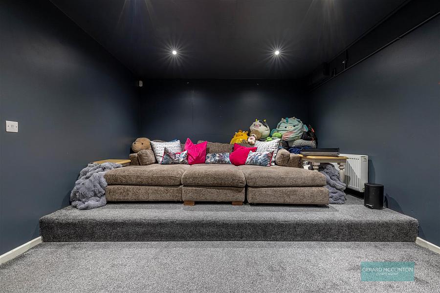 18 Mill Valley Place