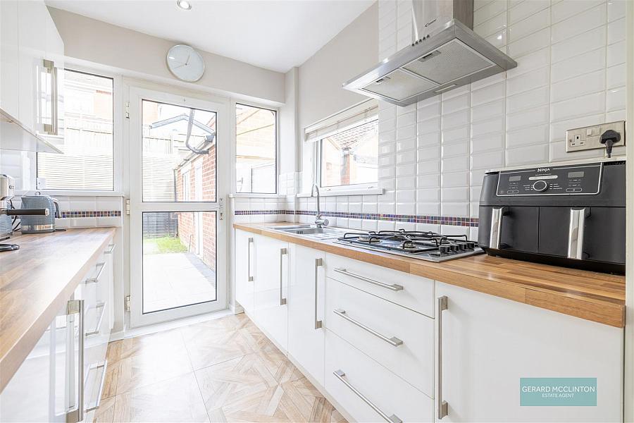 24 Orangefield Parade