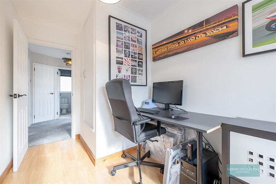 24 Orangefield Parade