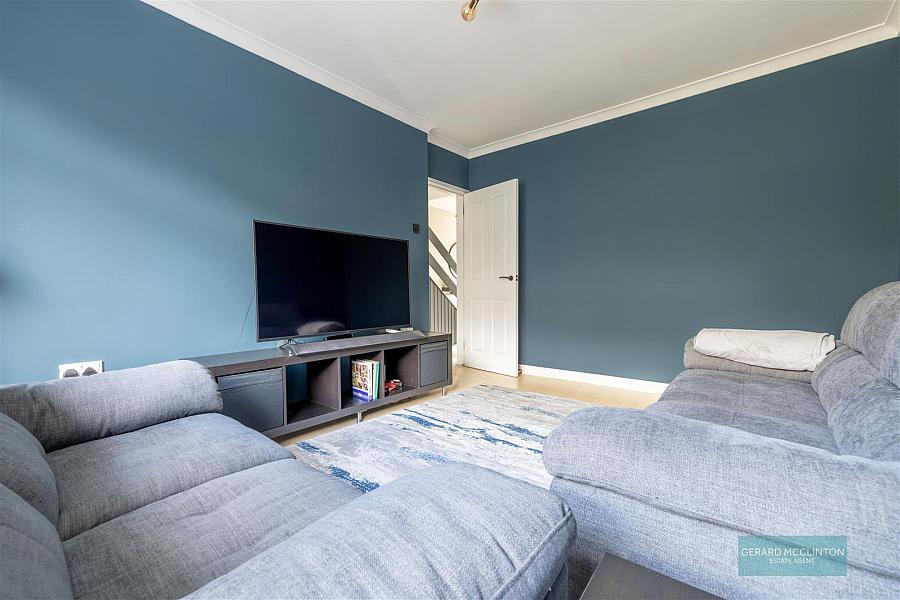 24 Orangefield Parade