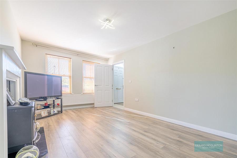 73 Ballantine Gardens