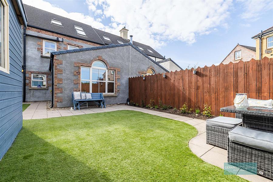 73 Ballantine Gardens