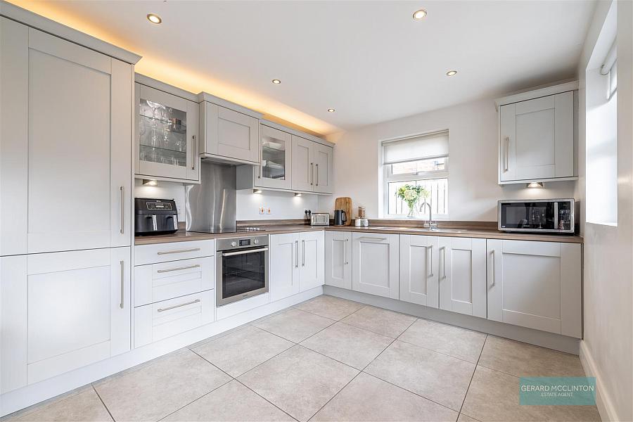 38 Wellington Park Road