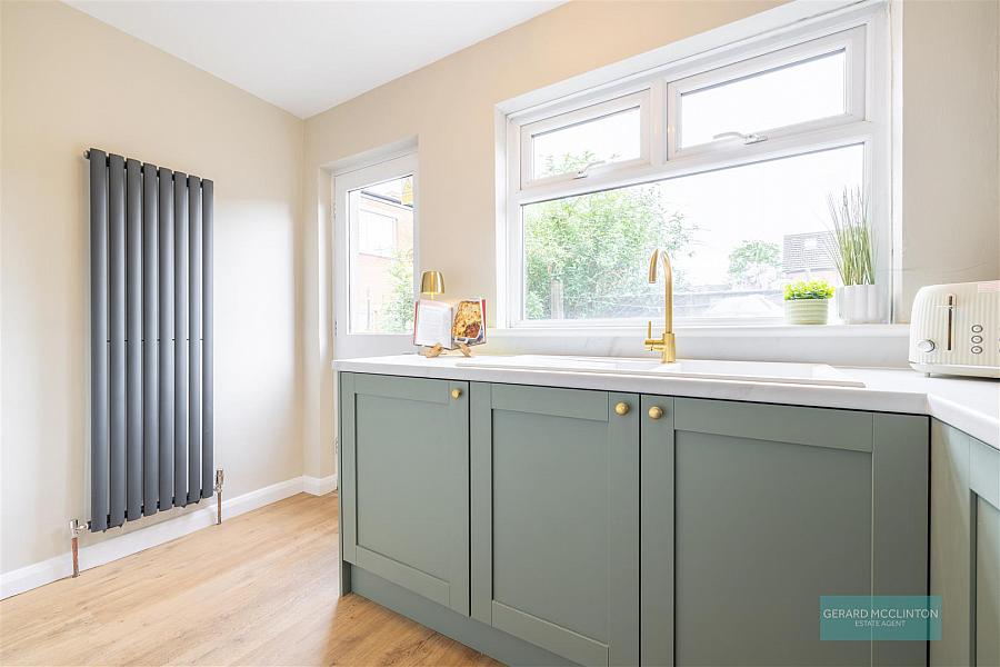 3 Leamington Place